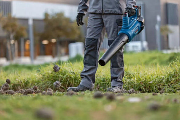 Bosch GBL 18V-750 Professional Cordless Brushless Leaf Blower, BITURBO 18V (Bare Tool Only)