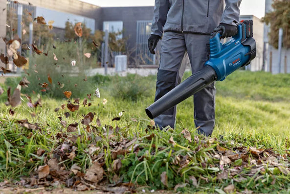 Bosch GBL 18V-750 Professional Cordless Brushless Leaf Blower, BITURBO 18V (Bare Tool Only)