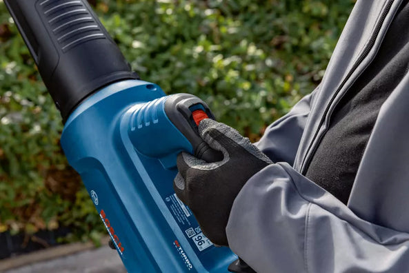 Bosch GBL 18V-750 Professional Cordless Brushless Leaf Blower, BITURBO 18V (Bare Tool Only)