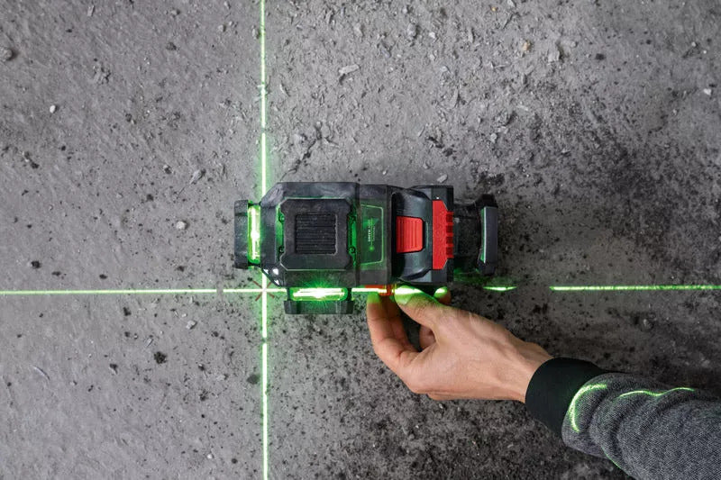 Bosch GLL 18V-120-33 CG Professional Green Line Laser Self Leveling Tool, 12V / 18V / Alkaline (Bare Tool Only)