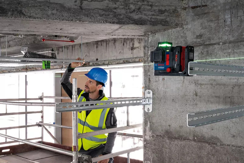 Bosch GLL 18V-120-33 CG Professional Green Line Laser Self Leveling Tool, 12V / 18V / Alkaline (Bare Tool Only)