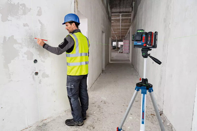 Bosch GLL 18V-120-33 CG Professional Green Line Laser Self Leveling Tool, 12V / 18V / Alkaline (Bare Tool Only)