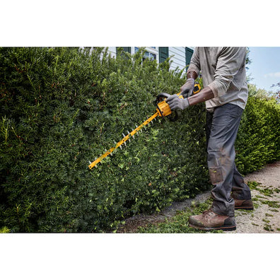 DeWalt DCMHT573N Cordless Brushless Hedge Trimmer 54V / 60V Max 65cm, 31mm gap DCMHT573 (Bare Tool Only)