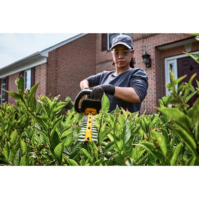 DeWalt DCMHT573N Cordless Brushless Hedge Trimmer 54V / 60V Max 65cm, 31mm gap DCMHT573 (Bare Tool Only)