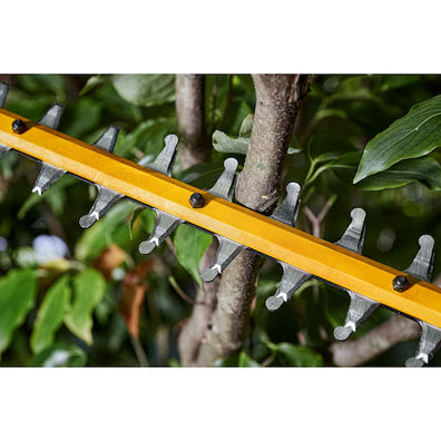 DeWalt DCMHT573N Cordless Brushless Hedge Trimmer 54V / 60V Max 65cm, 31mm gap DCMHT573 (Bare Tool Only)