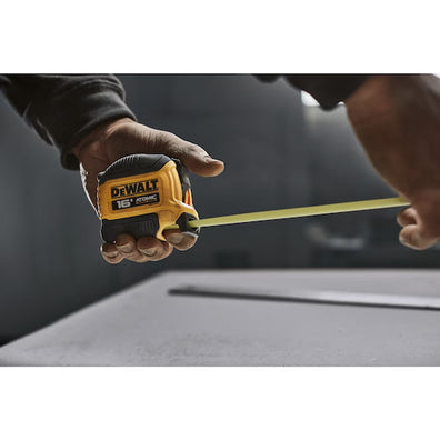 DeWalt 5m / 8m Atomic Compact Series Steel Tape Measure ( DWHT38112 / DWHT38118 )