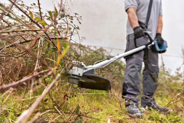 Bosch GFR 18V-23 Professional Cordless Brushless Brush / Grass Cutter 18V (Bare Tool Only)