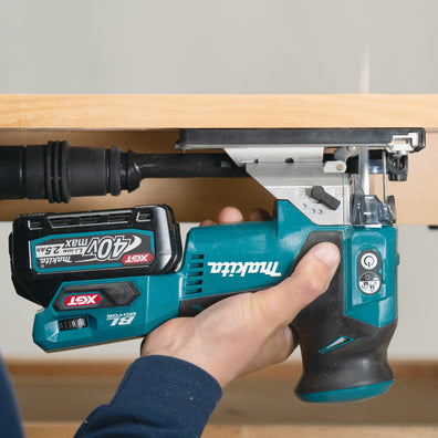 Makita JV001GZ Cordless Brushless 135mm (5-5/16″) Jig Saw 40Vmax XGT® Li-Ion ( Bare Tool Only )