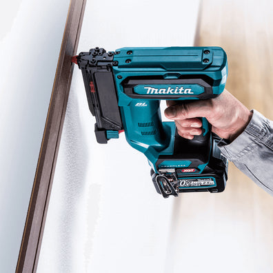 Makita PT001GZ Cordless Brushless (15-35mm / 23Ga) Pin Nailer 40Vmax XGT™ Li-ion ( Bare Tool Only )