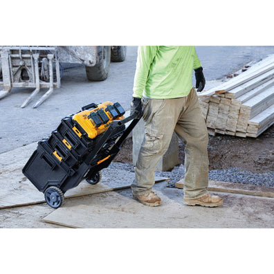 DeWalt DCB104 -QW 4-Port Simultaneous Fast Charger ( 12V MAX*, 18V/20V MAX*, and FLEXVOLT® 20V/60V MAX* Compatible Batteries ) DCB104